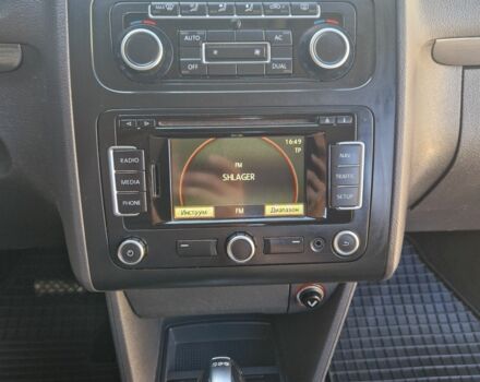 Чорний Фольксваген Туран, об'ємом двигуна 1.6 л та пробігом 273 тис. км за 9999 $, фото 20 на Automoto.ua