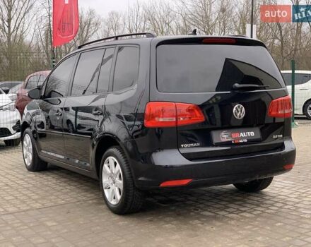 Черный Фольксваген Туран, объемом двигателя 2 л и пробегом 283 тыс. км за 12555 $, фото 18 на Automoto.ua