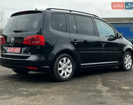 Черный Фольксваген Туран, объемом двигателя 1.6 л и пробегом 296 тыс. км за 9999 $, фото 11 на Automoto.ua