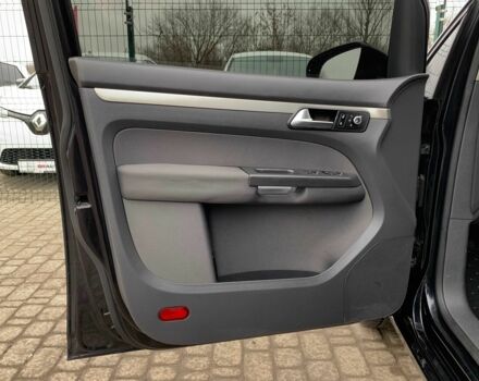 Черный Фольксваген Туран, объемом двигателя 2 л и пробегом 283 тыс. км за 12555 $, фото 8 на Automoto.ua