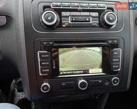 Черный Фольксваген Туран, объемом двигателя 1.6 л и пробегом 275 тыс. км за 9600 $, фото 72 на Automoto.ua