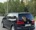 Черный Фольксваген Туран, объемом двигателя 1.6 л и пробегом 230 тыс. км за 10950 $, фото 3 на Automoto.ua