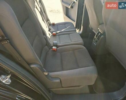 Черный Фольксваген Туран, объемом двигателя 1.6 л и пробегом 275 тыс. км за 9600 $, фото 48 на Automoto.ua