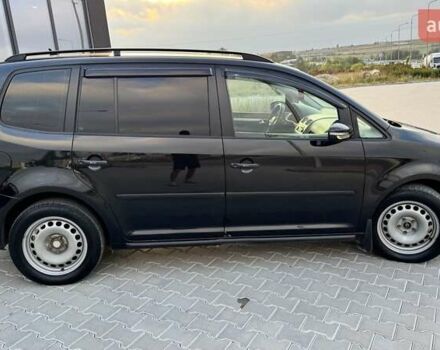 Черный Фольксваген Туран, объемом двигателя 1.6 л и пробегом 256 тыс. км за 8999 $, фото 7 на Automoto.ua