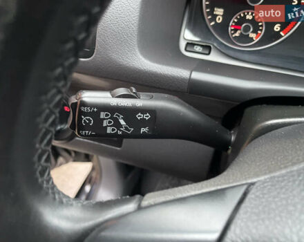 Черный Фольксваген Туран, объемом двигателя 1.6 л и пробегом 333 тыс. км за 9300 $, фото 11 на Automoto.ua