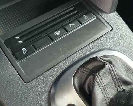 Черный Фольксваген Туран, объемом двигателя 1.98 л и пробегом 255 тыс. км за 12400 $, фото 1 на Automoto.ua