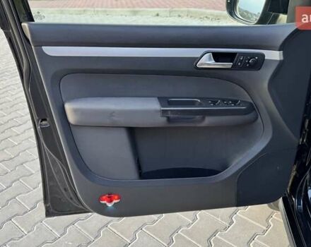 Черный Фольксваген Туран, объемом двигателя 1.6 л и пробегом 256 тыс. км за 8999 $, фото 11 на Automoto.ua