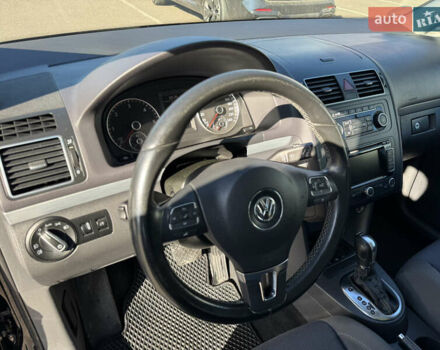 Чорний Фольксваген Туран, об'ємом двигуна 1.97 л та пробігом 283 тис. км за 11700 $, фото 15 на Automoto.ua