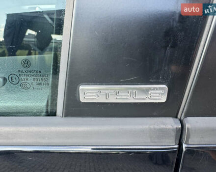 Чорний Фольксваген Туран, об'ємом двигуна 1.97 л та пробігом 283 тис. км за 11700 $, фото 19 на Automoto.ua