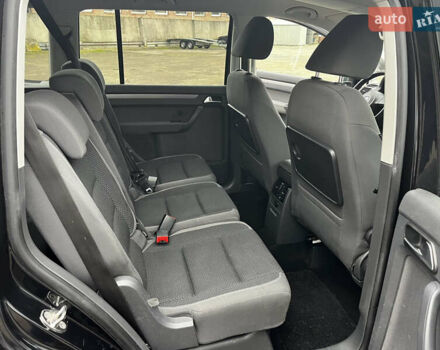 Черный Фольксваген Туран, объемом двигателя 1.6 л и пробегом 296 тыс. км за 9999 $, фото 27 на Automoto.ua