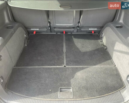 Черный Фольксваген Туран, объемом двигателя 1.39 л и пробегом 236 тыс. км за 8200 $, фото 27 на Automoto.ua