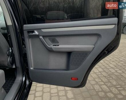 Черный Фольксваген Туран, объемом двигателя 2 л и пробегом 283 тыс. км за 12555 $, фото 29 на Automoto.ua