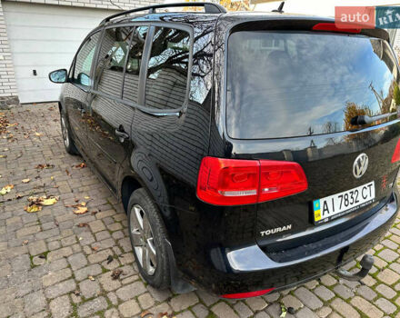 Черный Фольксваген Туран, объемом двигателя 1.39 л и пробегом 99 тыс. км за 11399 $, фото 4 на Automoto.ua