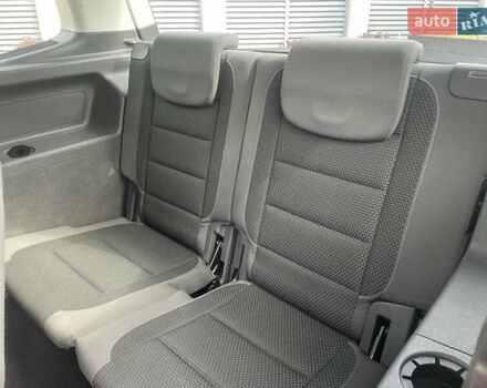 Черный Фольксваген Туран, объемом двигателя 1.39 л и пробегом 236 тыс. км за 8200 $, фото 29 на Automoto.ua