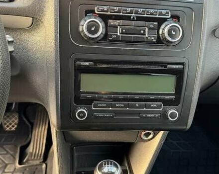 Черный Фольксваген Туран, объемом двигателя 1.6 л и пробегом 256 тыс. км за 8999 $, фото 14 на Automoto.ua