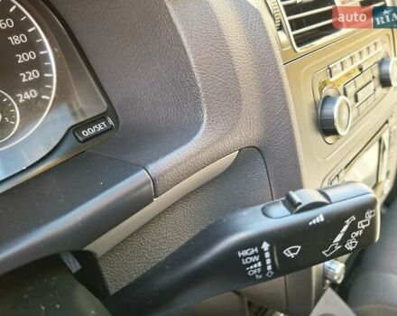 Черный Фольксваген Туран, объемом двигателя 1.6 л и пробегом 275 тыс. км за 9600 $, фото 68 на Automoto.ua