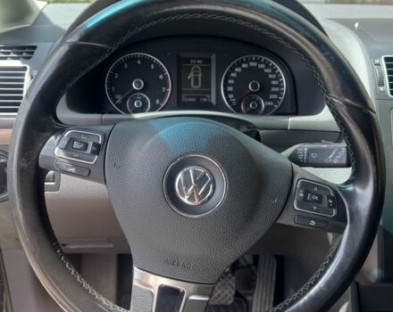 Черный Фольксваген Туран, объемом двигателя 1.4 л и пробегом 233 тыс. км за 6950 $, фото 13 на Automoto.ua