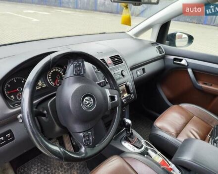 Черный Фольксваген Туран, объемом двигателя 2 л и пробегом 273 тыс. км за 8900 $, фото 20 на Automoto.ua