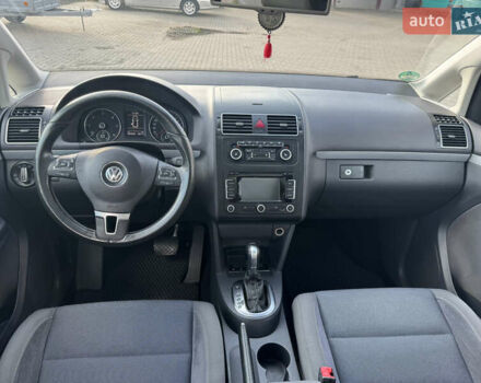 Чорний Фольксваген Туран, об'ємом двигуна 1.97 л та пробігом 283 тис. км за 11700 $, фото 25 на Automoto.ua