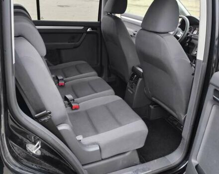 Чорний Фольксваген Туран, об'ємом двигуна 1.4 л та пробігом 234 тис. км за 8850 $, фото 11 на Automoto.ua