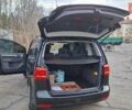 Черный Фольксваген Туран, объемом двигателя 1.6 л и пробегом 278 тыс. км за 9300 $, фото 31 на Automoto.ua