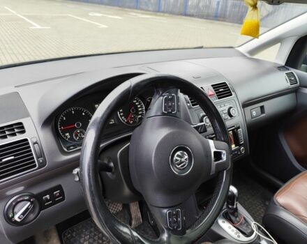 Чорний Фольксваген Туран, об'ємом двигуна 2 л та пробігом 273 тис. км за 8700 $, фото 22 на Automoto.ua