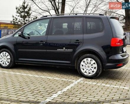 Черный Фольксваген Туран, объемом двигателя 2 л и пробегом 273 тыс. км за 8900 $, фото 5 на Automoto.ua