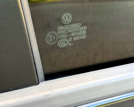 Черный Фольксваген Туран, объемом двигателя 1.4 л и пробегом 251 тыс. км за 8200 $, фото 9 на Automoto.ua