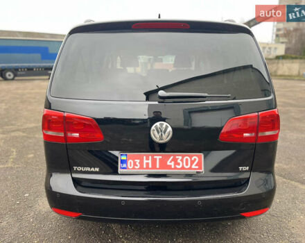 Черный Фольксваген Туран, объемом двигателя 1.6 л и пробегом 296 тыс. км за 9999 $, фото 14 на Automoto.ua