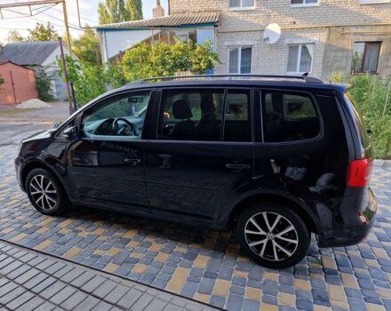 Чорний Фольксваген Туран, об'ємом двигуна 1.6 л та пробігом 273 тис. км за 9999 $, фото 7 на Automoto.ua