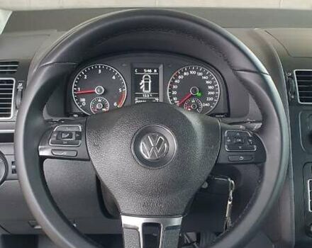 Черный Фольксваген Туран, объемом двигателя 1.98 л и пробегом 255 тыс. км за 12400 $, фото 5 на Automoto.ua