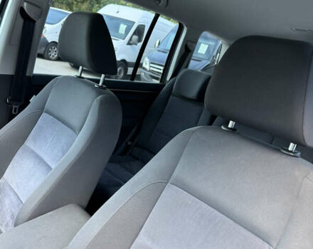 Чорний Фольксваген Туран, об'ємом двигуна 1.6 л та пробігом 265 тис. км за 10700 $, фото 26 на Automoto.ua