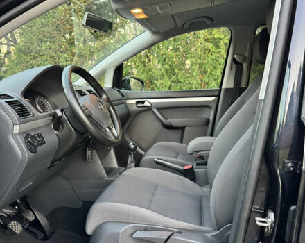 Чорний Фольксваген Туран, об'ємом двигуна 1.6 л та пробігом 185 тис. км за 11650 $, фото 49 на Automoto.ua