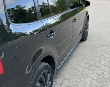 Черный Фольксваген Туран, объемом двигателя 1.39 л и пробегом 251 тыс. км за 7200 $, фото 8 на Automoto.ua