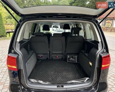 Черный Фольксваген Туран, объемом двигателя 2 л и пробегом 200 тыс. км за 12250 $, фото 94 на Automoto.ua