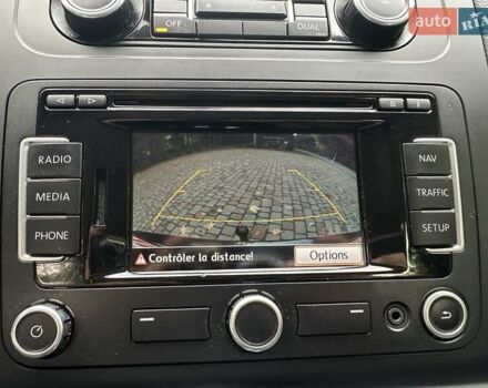 Черный Фольксваген Туран, объемом двигателя 2 л и пробегом 200 тыс. км за 11850 $, фото 5 на Automoto.ua