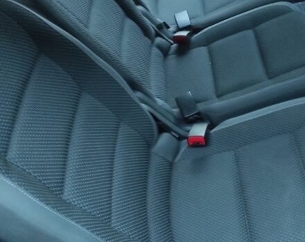 Черный Фольксваген Туран, объемом двигателя 2 л и пробегом 200 тыс. км за 12800 $, фото 5 на Automoto.ua