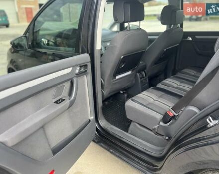 Черный Фольксваген Туран, объемом двигателя 1.97 л и пробегом 213 тыс. км за 11600 $, фото 10 на Automoto.ua