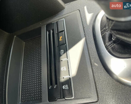 Чорний Фольксваген Туран, об'ємом двигуна 1.6 л та пробігом 228 тис. км за 11999 $, фото 12 на Automoto.ua