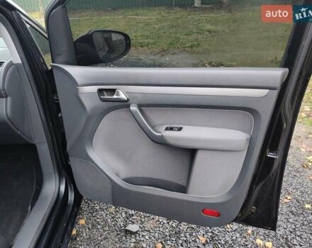 Чорний Фольксваген Туран, об'ємом двигуна 1.6 л та пробігом 271 тис. км за 12300 $, фото 29 на Automoto.ua