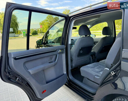 Черный Фольксваген Туран, объемом двигателя 0 л и пробегом 236 тыс. км за 10350 $, фото 38 на Automoto.ua