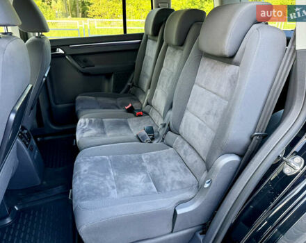 Черный Фольксваген Туран, объемом двигателя 0 л и пробегом 236 тыс. км за 10350 $, фото 42 на Automoto.ua