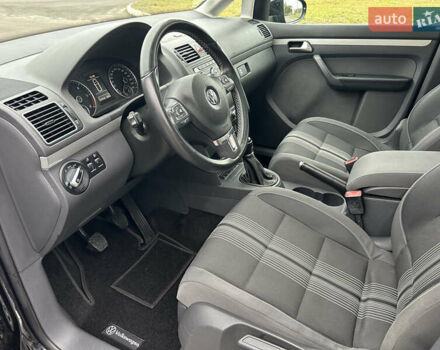 Чорний Фольксваген Туран, об'ємом двигуна 2 л та пробігом 262 тис. км за 12250 $, фото 53 на Automoto.ua