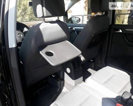 Чорний Фольксваген Туран, об'ємом двигуна 1.6 л та пробігом 211 тис. км за 11028 $, фото 6 на Automoto.ua