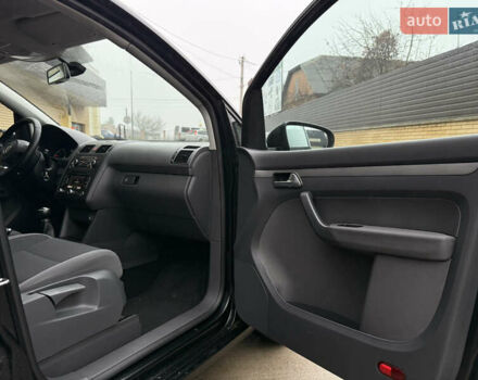 Чорний Фольксваген Туран, об'ємом двигуна 1.6 л та пробігом 218 тис. км за 10650 $, фото 22 на Automoto.ua