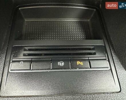 Черный Фольксваген Туран, объемом двигателя 2 л и пробегом 200 тыс. км за 11777 $, фото 44 на Automoto.ua