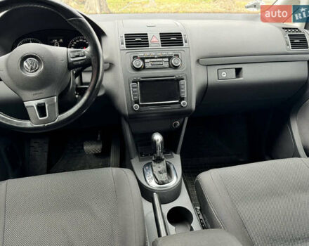 Чорний Фольксваген Туран, об'ємом двигуна 2 л та пробігом 255 тис. км за 12800 $, фото 1 на Automoto.ua