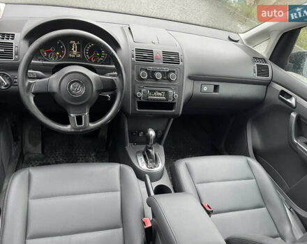 Чорний Фольксваген Туран, об'ємом двигуна 1.39 л та пробігом 230 тис. км за 7999 $, фото 10 на Automoto.ua