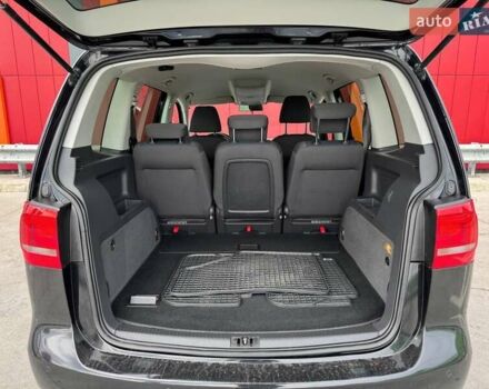 Черный Фольксваген Туран, объемом двигателя 1.39 л и пробегом 226 тыс. км за 9100 $, фото 1 на Automoto.ua