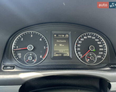 Чорний Фольксваген Туран, об'ємом двигуна 1.6 л та пробігом 228 тис. км за 11999 $, фото 8 на Automoto.ua